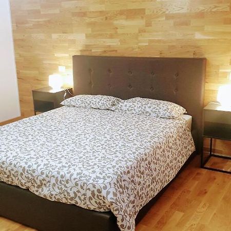 Casa Caterina Apartment มานโตวา ภายนอก รูปภาพ