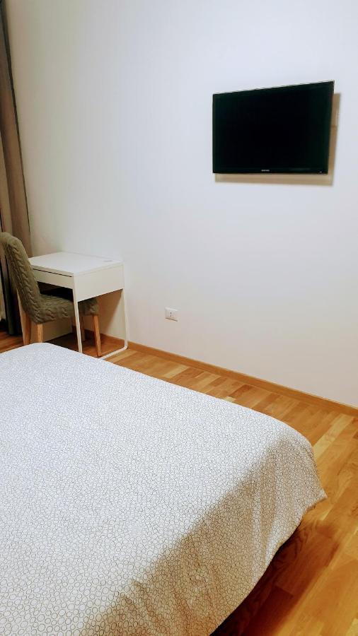 Casa Caterina Apartment มานโตวา ภายนอก รูปภาพ