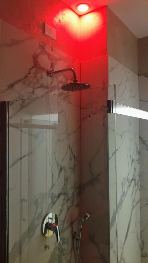Casa Caterina Apartment มานโตวา ภายนอก รูปภาพ