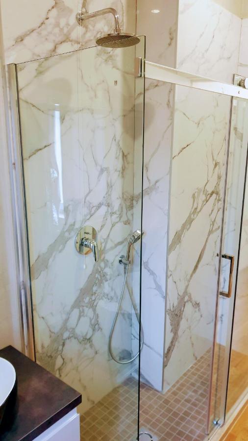 Casa Caterina Apartment มานโตวา ภายนอก รูปภาพ